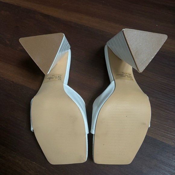 Miss Lola Lemonade Triangle Block Heels - Picture 9 of 9